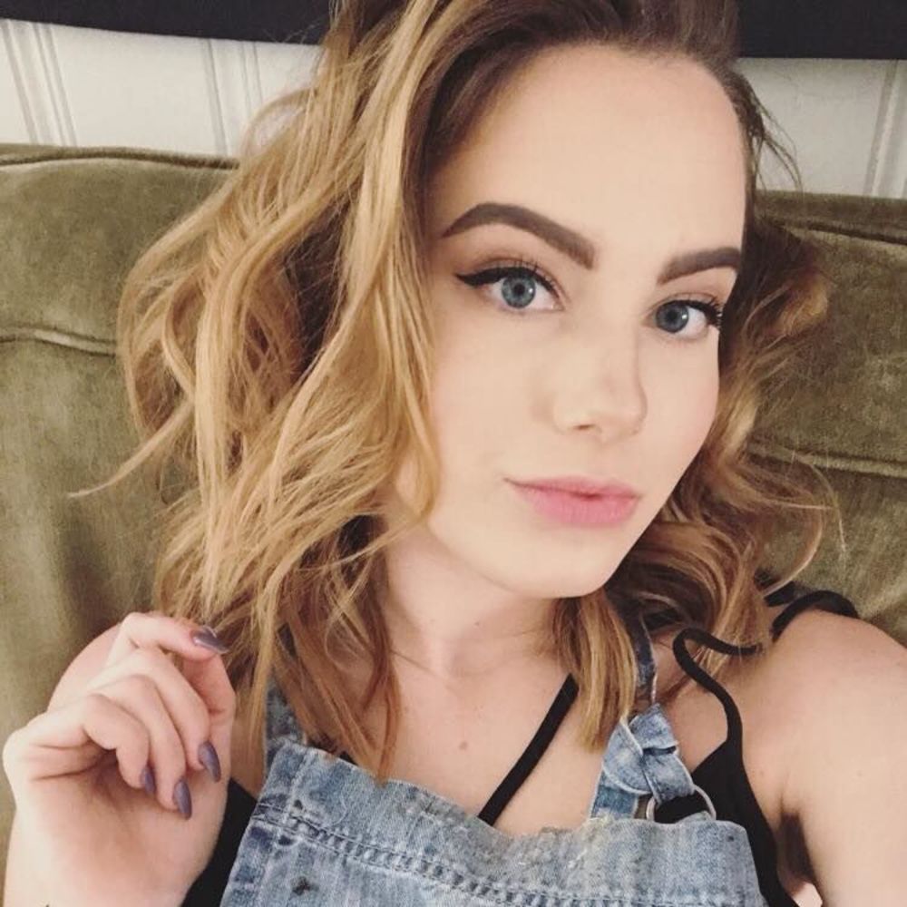 Meet your Posher, Kelsey